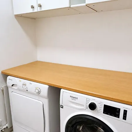 Séjour chez l'habitant Privée Avec Lit Double à La Défense *